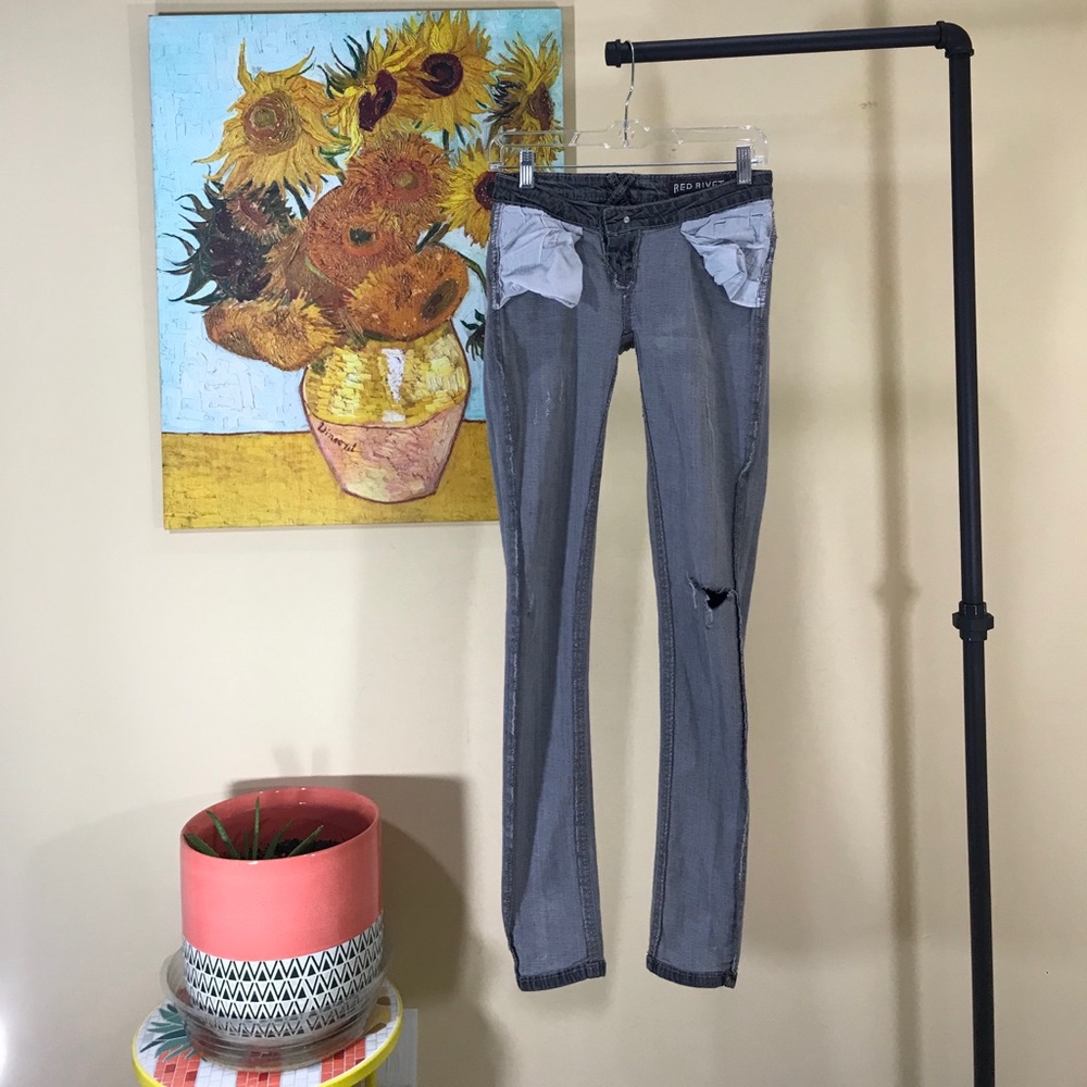 Red Rivet Jeans - Picture 14 of 16